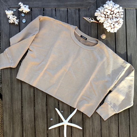 🌴🔆TALENTLESS- CROPPED FRENCH CREW SWEATSHIRT - Picture 2 of 16